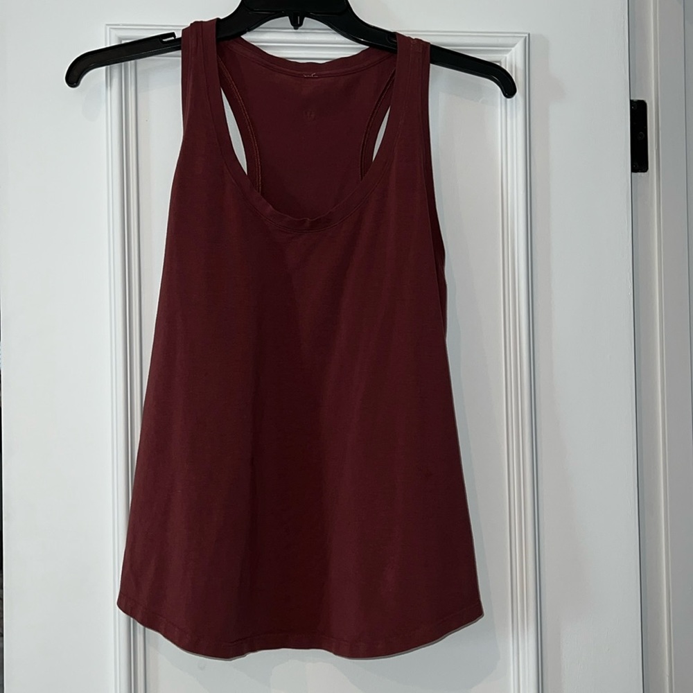 Lululemon Razor Back Tank Size 10 💕🎄👚🎀🎁💝🍁💕🎄👚🎀🎁💝